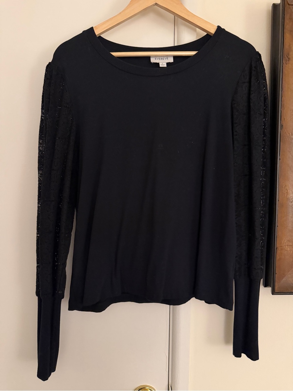 Evereve Black Long-Sleeve Lace-Detail Top
